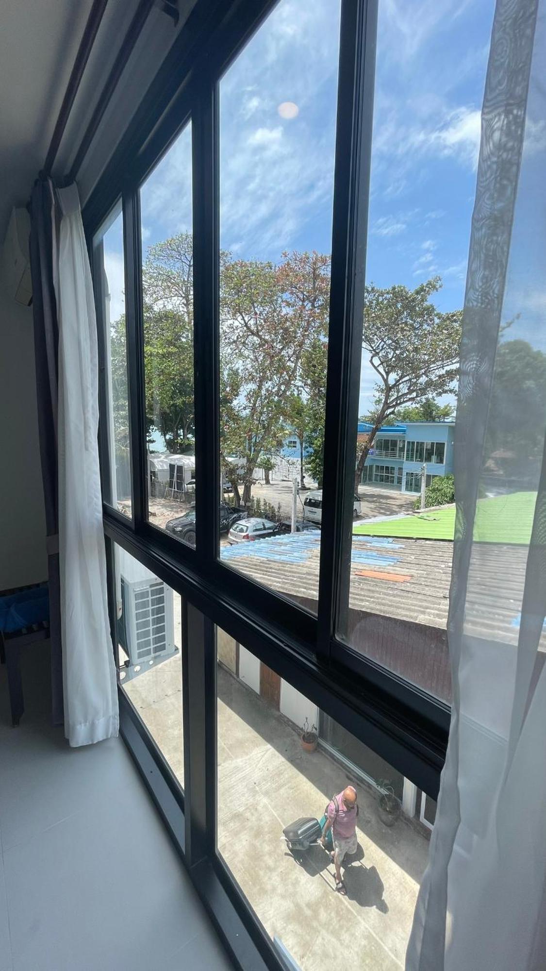 Rockstar Beach Apartments Bang Rak Beach  Eksteriør bilde