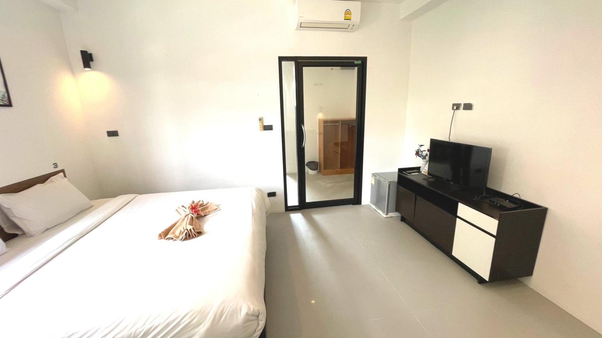 Rockstar Beach Apartments Bang Rak Beach  Eksteriør bilde