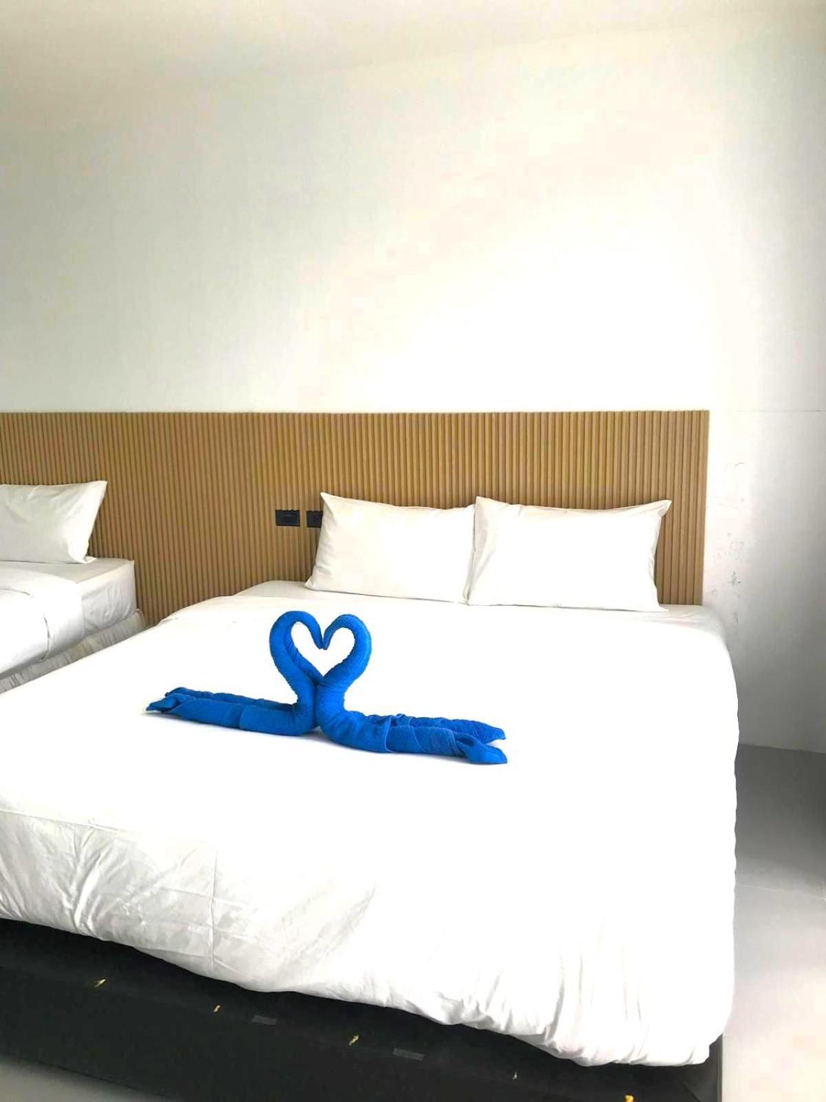 Rockstar Beach Apartments Bang Rak Beach  Eksteriør bilde