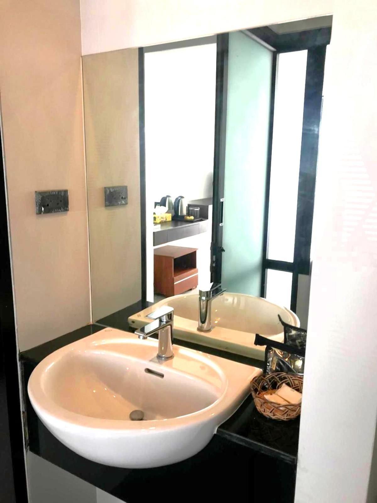 Rockstar Beach Apartments Bang Rak Beach  Eksteriør bilde